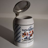 Bierkrug 200 Jahre Oktoberfest halber Liter mit Zinndeckel Sammle Niedersachsen - Wolfsburg Vorschau