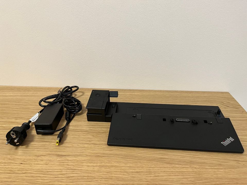 Lenovo ThinkPad Pro Dock | Docking station | inkl. Ladekabel in Leipzig