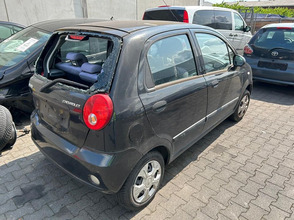 Chevrolet Matiz 0.8 Schlachtfest Motorhaube Tür Stoßstange in Mülheim (Ruhr)