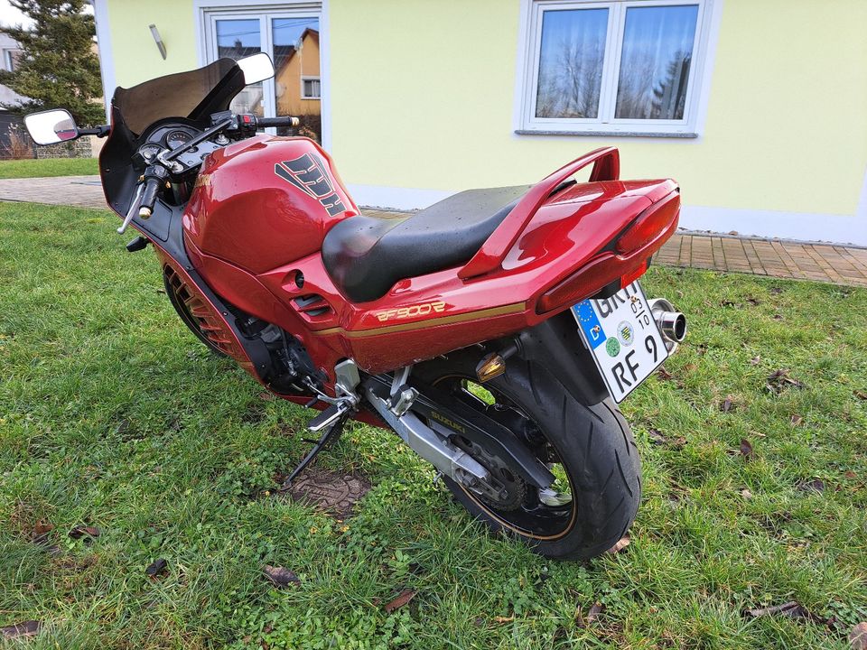 Suzuki RF900 in Schönfeld