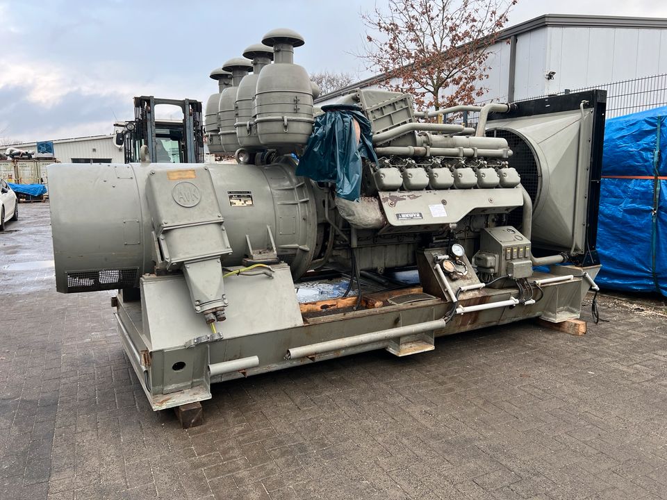 Notstromaggregat Deutz 420 KVA Stromaggregat Generator BF12M712 in Dänischenhagen