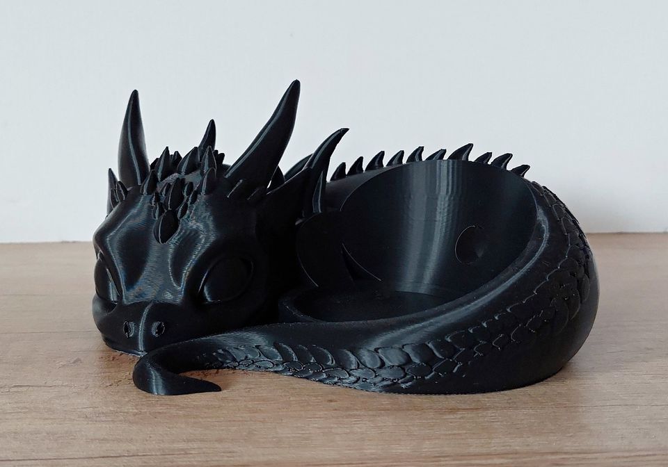 Süsser Drache als Halter für Alexa Echo Dot -3D-Druck in Grünberg