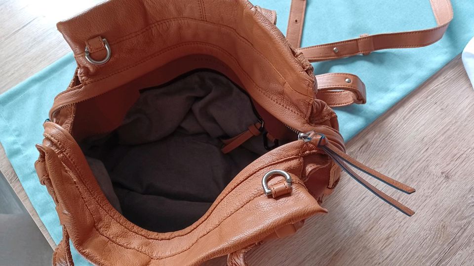 Liebeskind Tasche cognac in Gütersloh