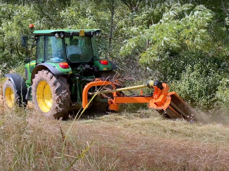 DELEKS® ALCE-200 Böschungsmulcher Böschungsmäher Böschungsmähwerk in Pfaffenhofen a. d. Glonn