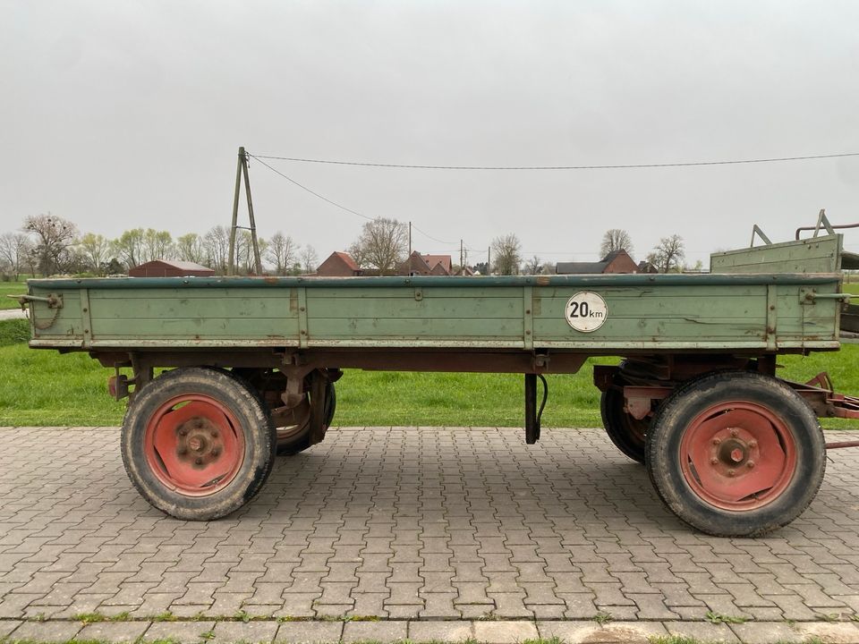 2 Seiten Kipper Anhänger in Welver