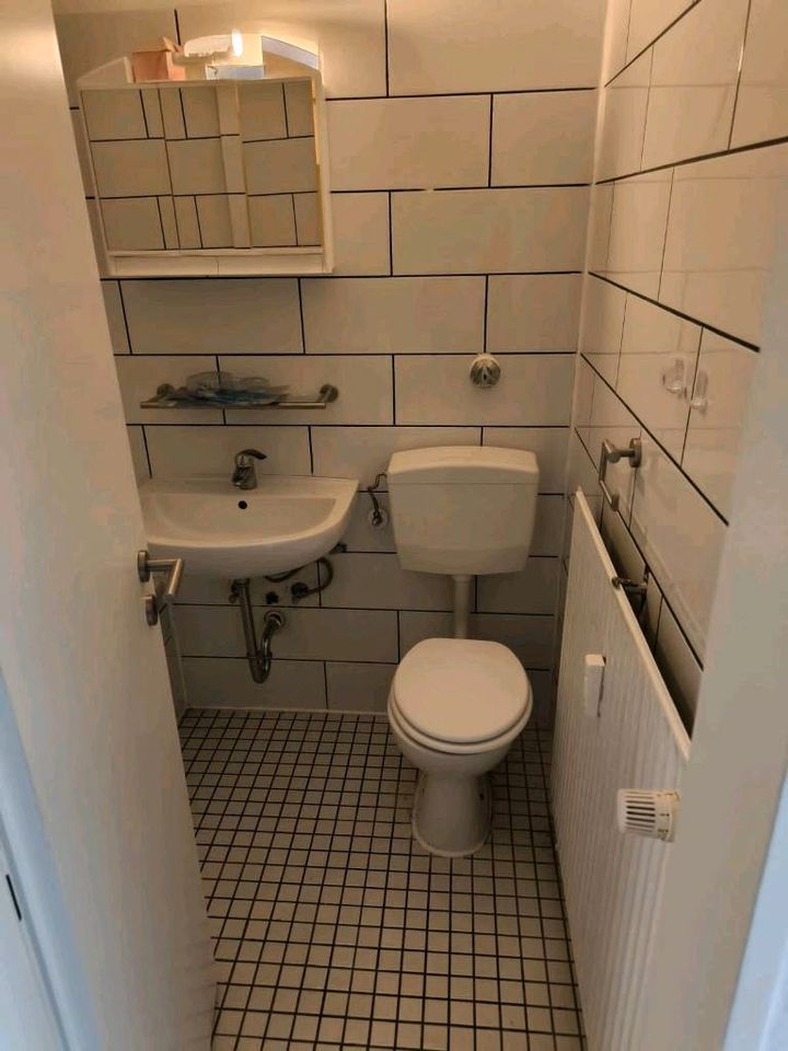 Saarbrücken Malstatt 1 Zi- App., Küche, Diele, Badewanne, Balkon in Saarbrücken