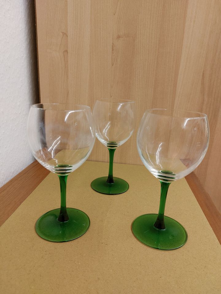 Zum Verschenken: Gläser, Tassen, Teller, Behälter... in St. Ingbert