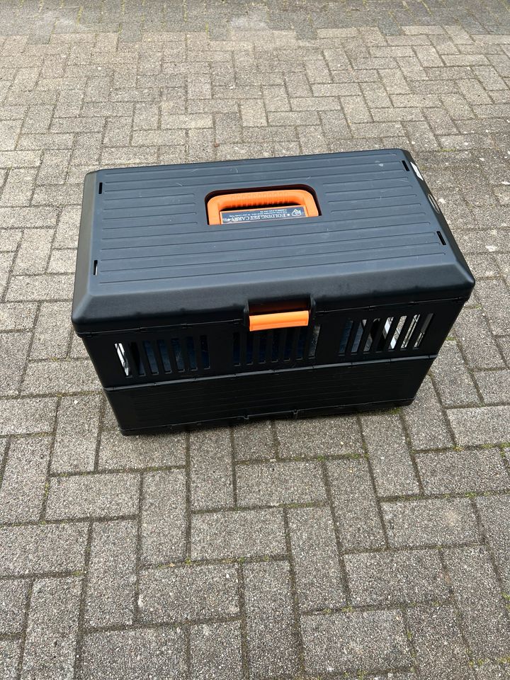 Hundetransportbox in Ahrensburg