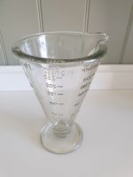 Retro Messbecher aus schwerem Glas Vintage Küchen Utensil Schwerin - Krebsförden Vorschau