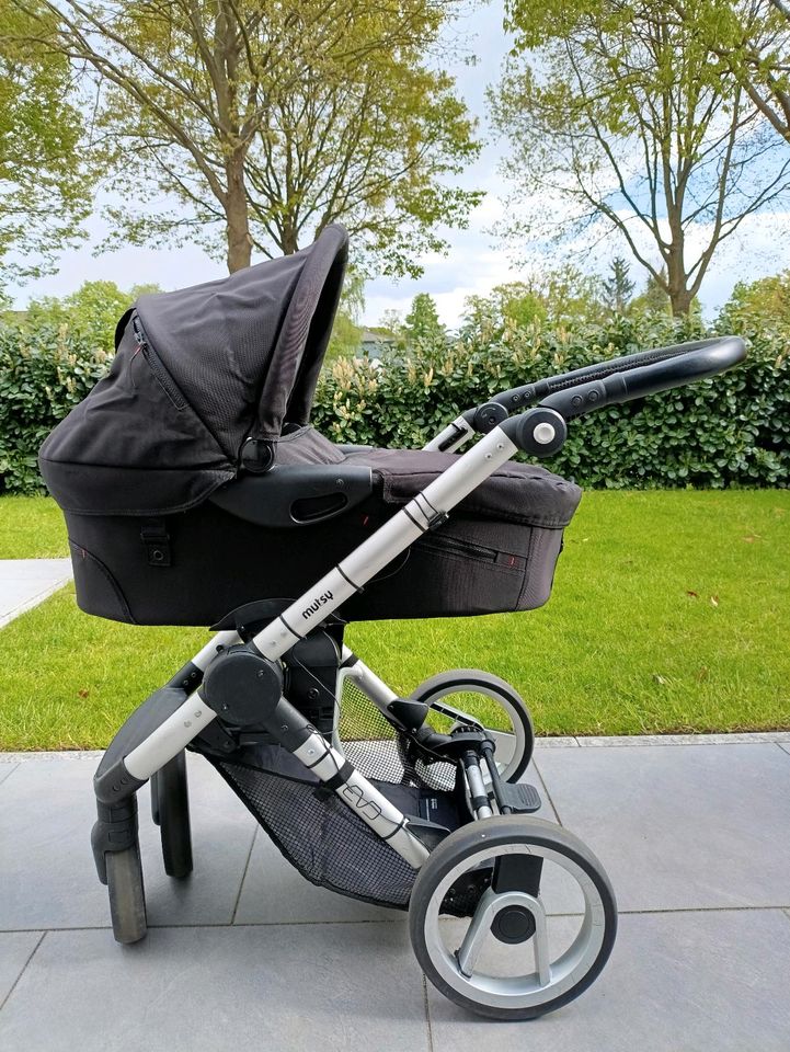 Mutsy Evo Kombi Kinderwagen in Paderborn