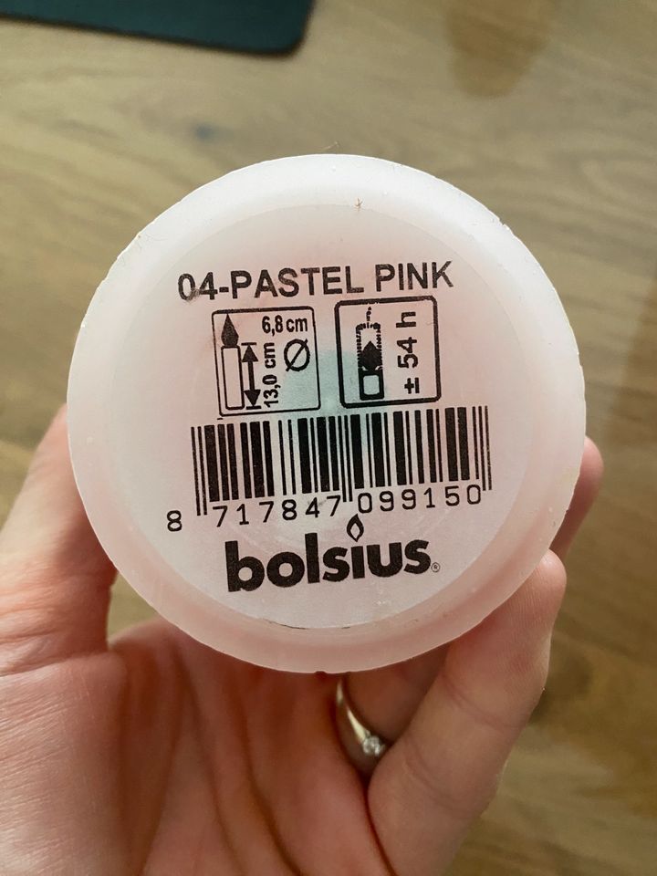 Bolsius Kerzen rosa, 7x angebrannt, 1x neu in Hambrücken