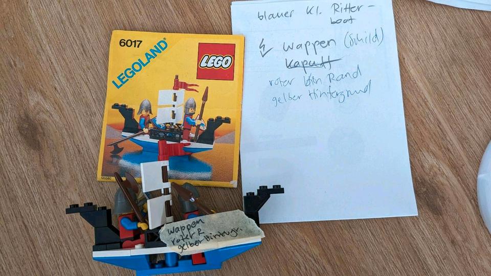 Lego 6017 King's Oarsmen (Ritter, Schiff, Burg, Wappen, Krieger) in Centrum