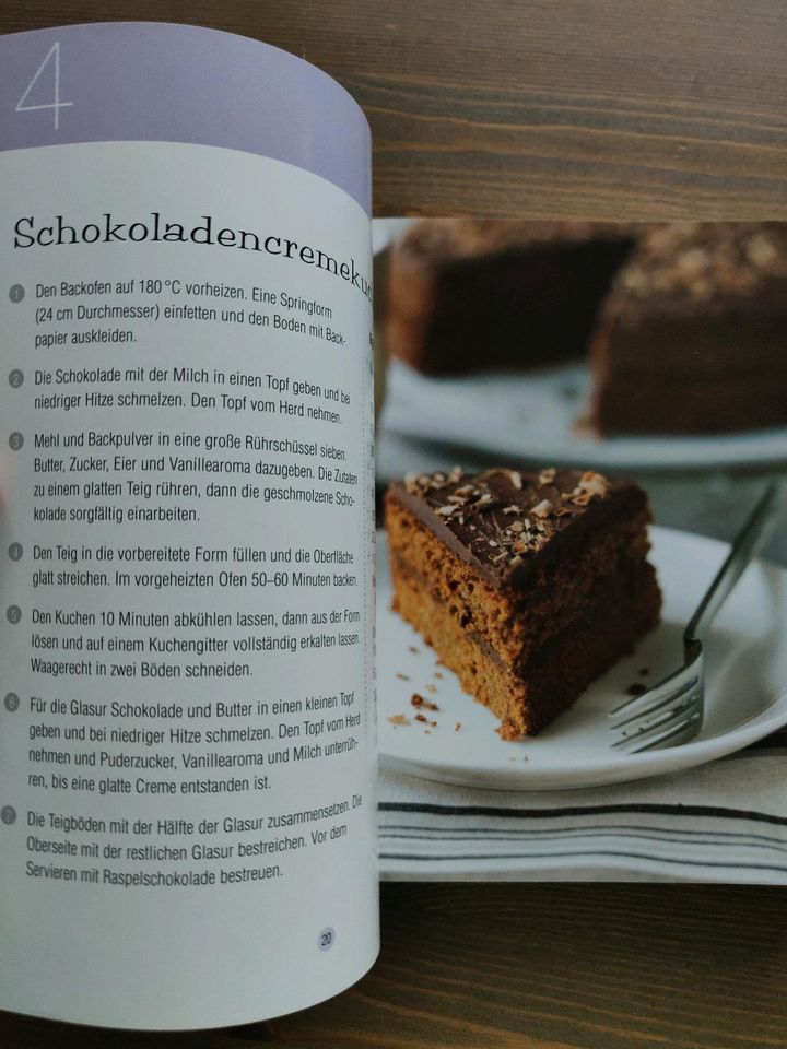 Backbuch 1 Teig, 100 Kuchen in Geisingen