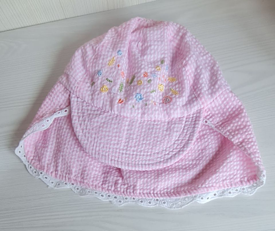 Baby Mädchen Kombi Set Gr. 86/92 3Tlg Hose Weste Mütze in Wolbeck