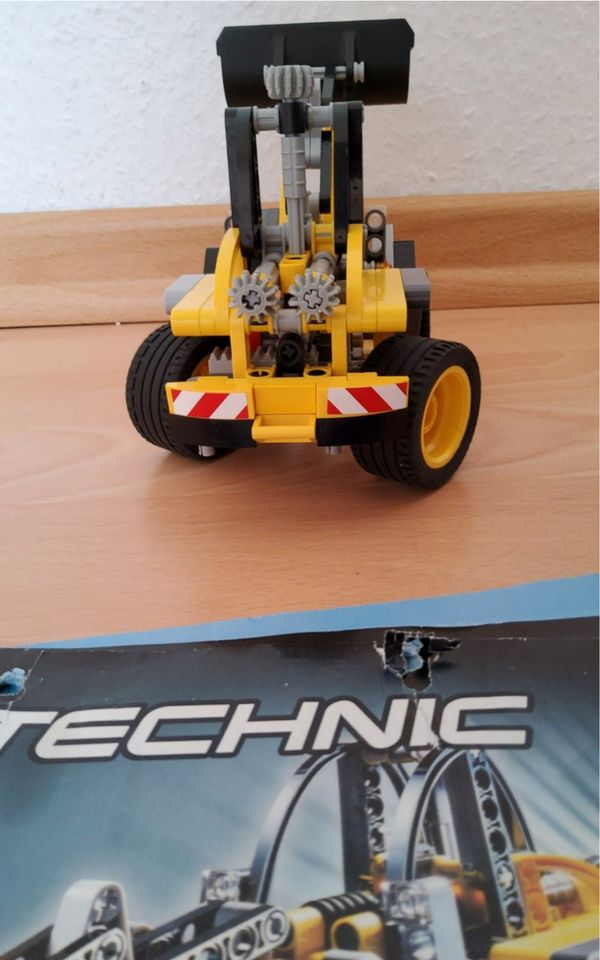 Lego Technic 8271 Radlader Traktor in Tönisvorst