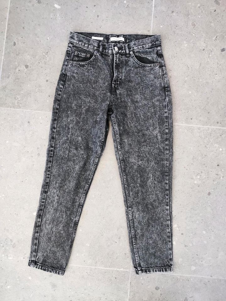 Damen Jeans Pull&Bear Mom Jeans grau schwarz 38 in München