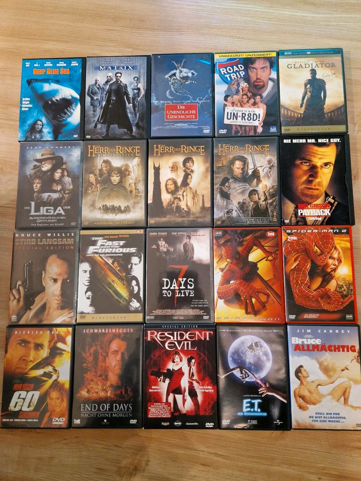 Verschiedene DVDs Filme und Serien in Feucht