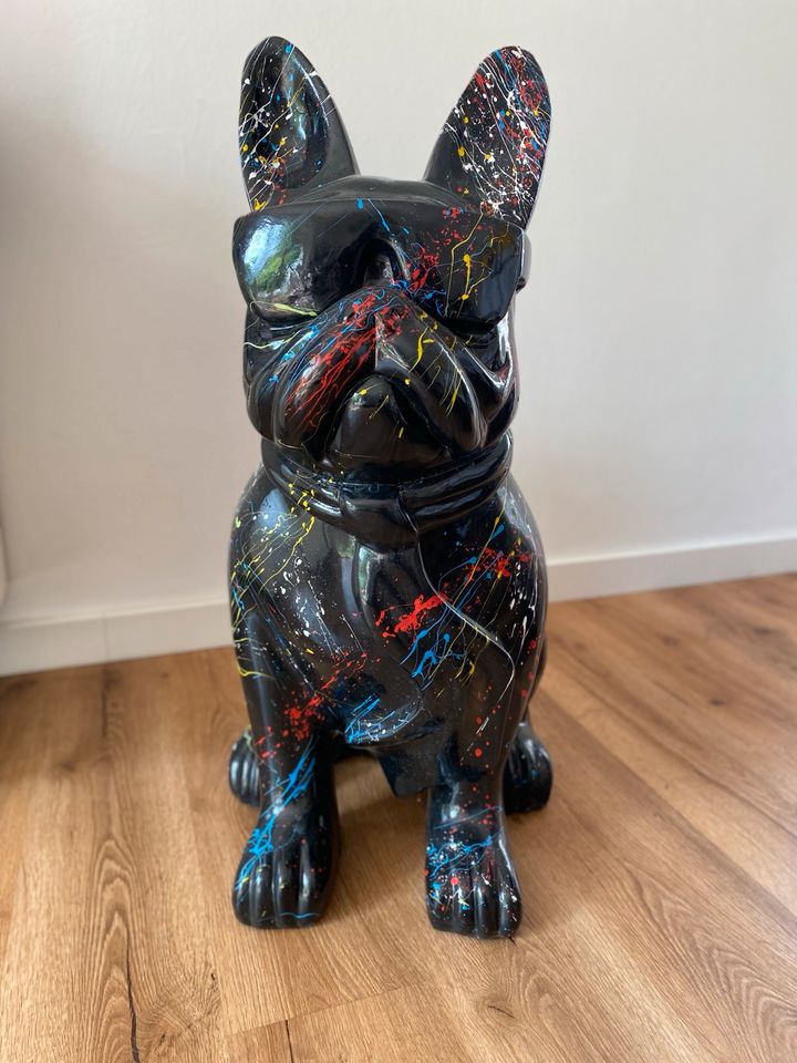 Französische Bulldogge Skulptur XXL Deko Figur in Südlohn