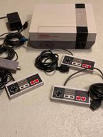 Nintendo NES Konsole mit 3 originalen Controllern Kiel - Ravensberg-Brunswik-Düsternbrook Vorschau
