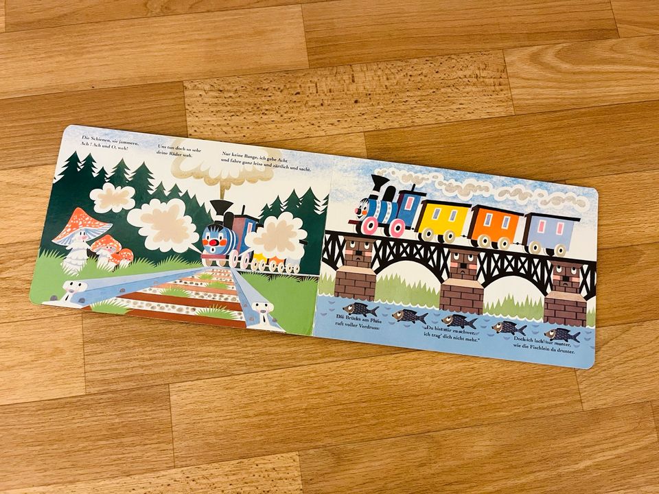 Die lustige Lokomotive Kinderbuch Pappbilderbuch in Dresden