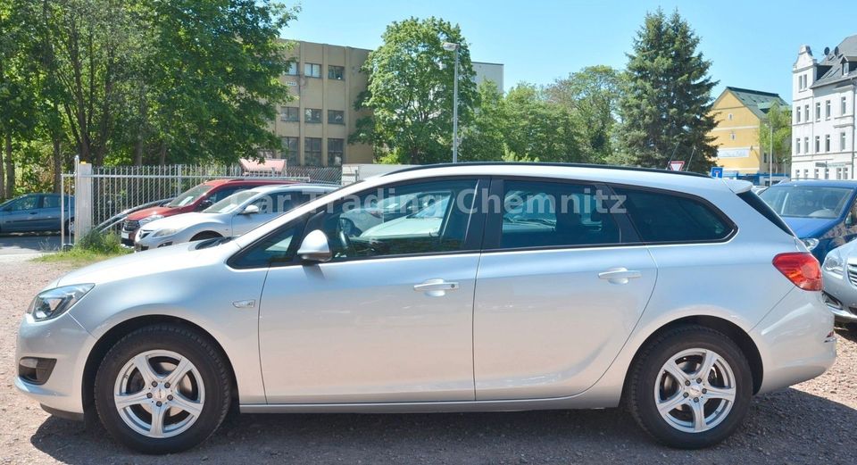 Opel Astra J Sports Tourer Edition Klimaautomatik in Chemnitz