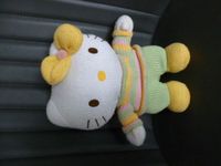 Hello Kitty Puppe Strick grün weiß gelb Schleife ca. 25 cm Nordrhein-Westfalen - Schmallenberg Vorschau