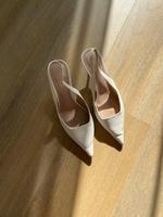 Mango Schuhe Creme weiß Absatz, Größe 39 // NEU Nordrhein-Westfalen - Sankt Augustin Vorschau