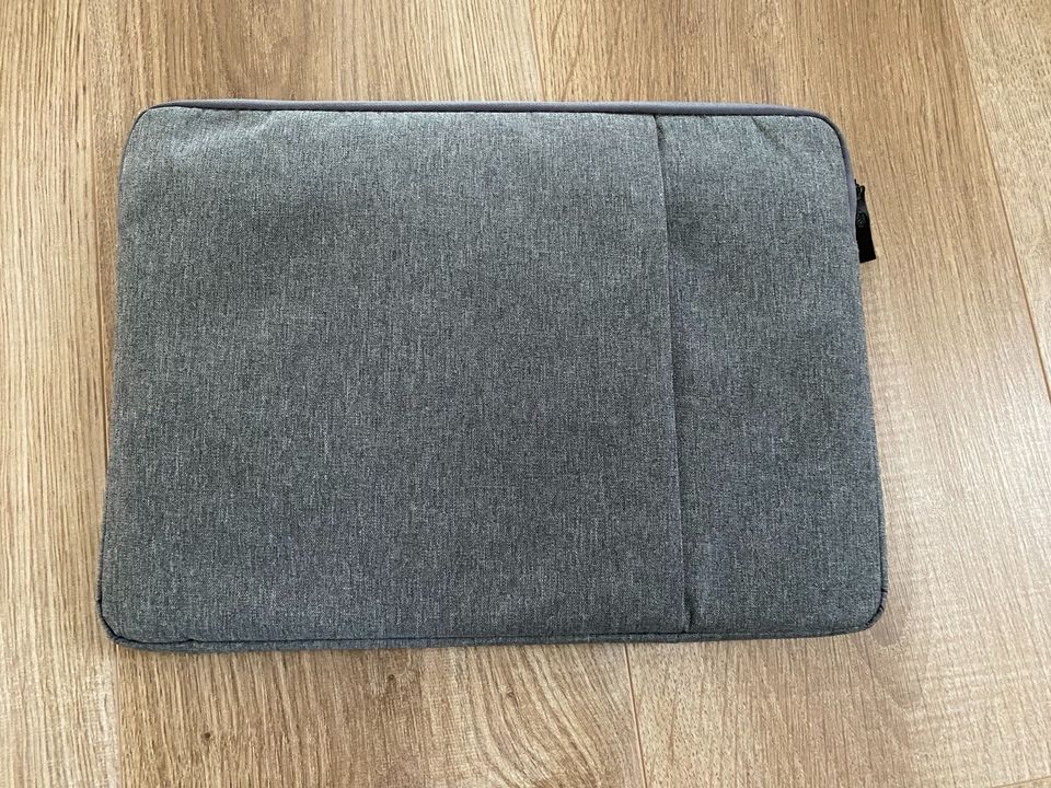 Laptop-Tasche in grau (15-16 Zoll) in Rötgesbüttel