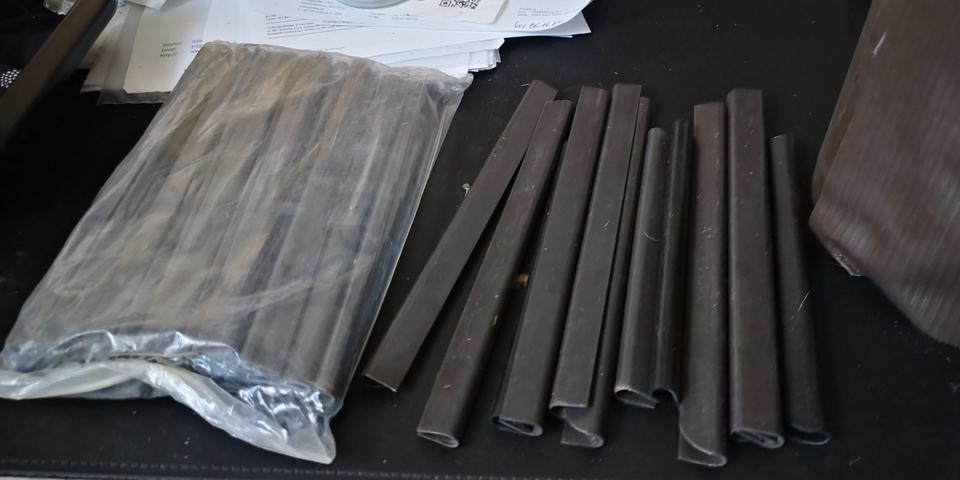 PVC Sichtschutzstreifen Doppelstabmatten Zaun  30m x 19 cm Braun in Herten