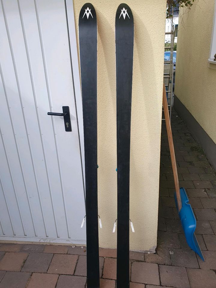 Ski mit Bindung 175 cm in Hallbergmoos