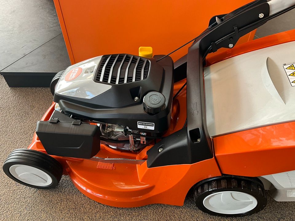 Stihl Rasenmäher RM 448 PC in Rendsburg