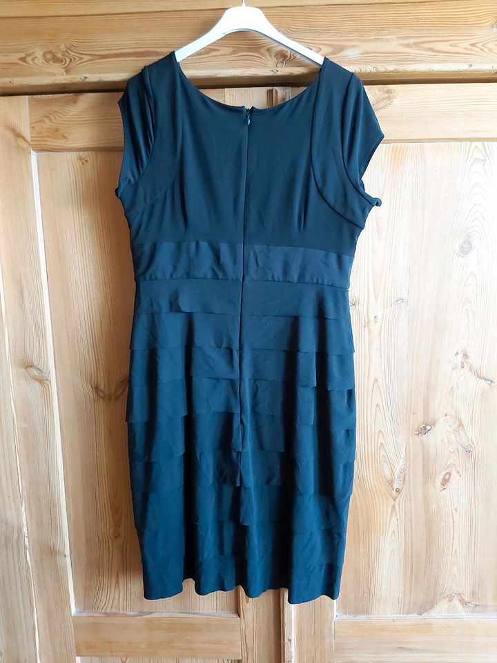 Neu! Kleid Abendkleid Etuikleid Gr. 42 in Heikendorf