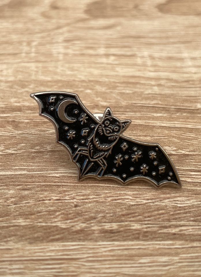 Fledermaus Pin in Schmelz