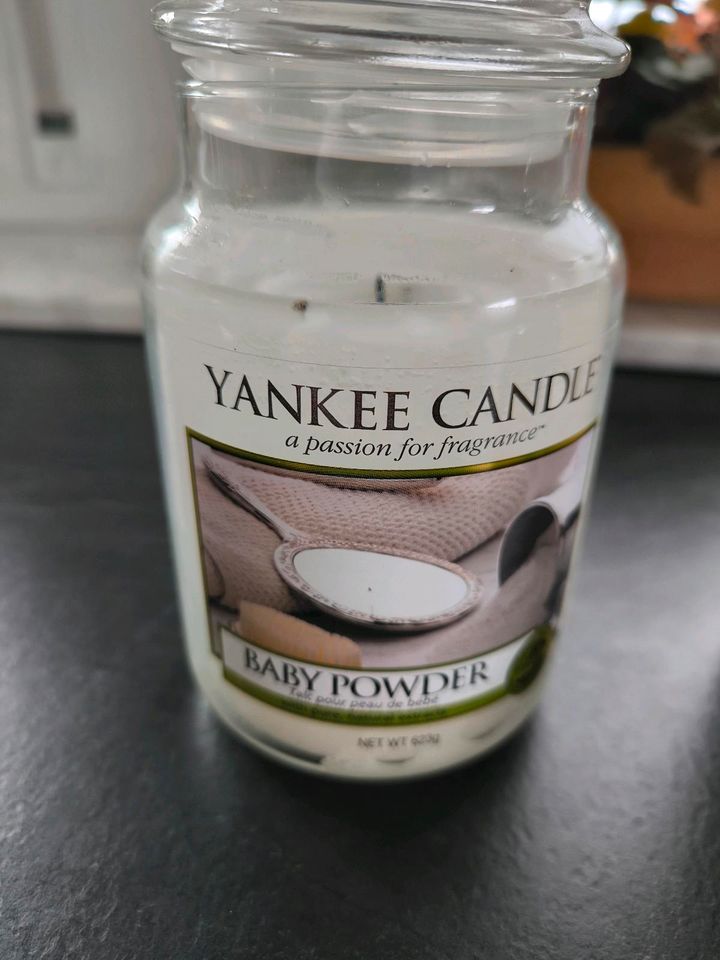 Yankee Candle Baby Powder Warm Cashmere Vanilla Frosting in Nordwalde