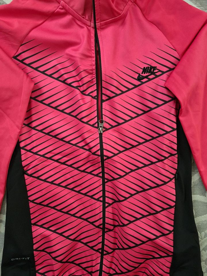 Nike Dri Fit Sport Anzug Gr.M in Krefeld