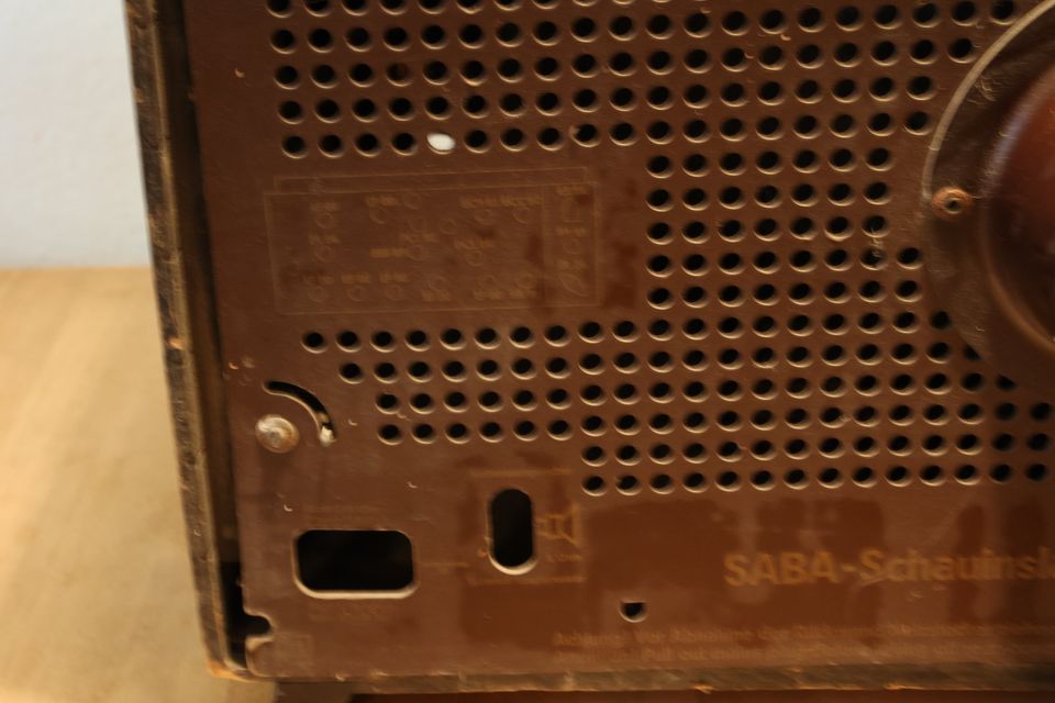 SABA T 1014 SCHAUINSLAND Fernsehgerät ** defekt Ersatzteil in Straßkirchen