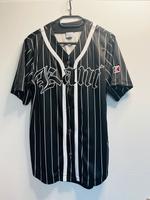 Neuwertiges Shirt von Karl  Kani in S Saarland - Heusweiler Vorschau