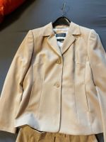 Betty Barclay Blazer Gr. 38 mit 44 % Schurwolle NEU Schleswig-Holstein - Schleswig Vorschau