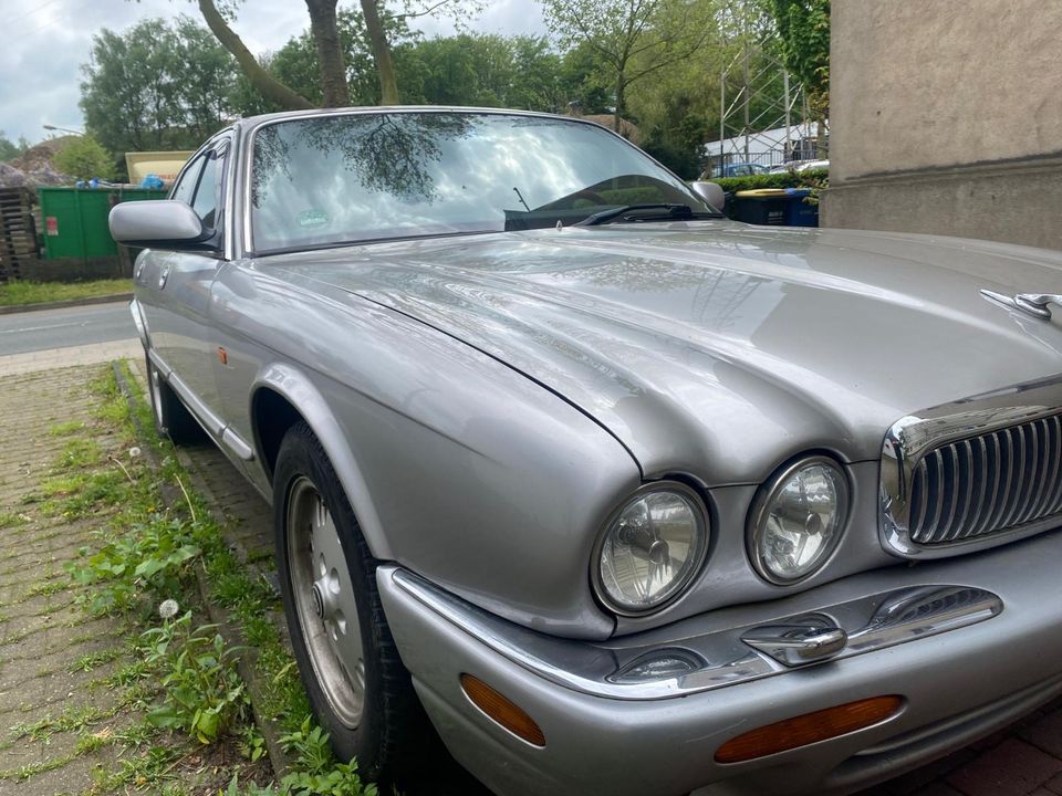 Jaguar XJ8 V8 4.0 Liter LPG in Essen