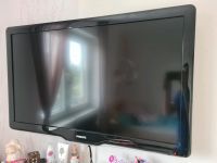 Philips 42" LCD FULL HD TV Fernseher 107cm Niedersachsen - Rhauderfehn Vorschau