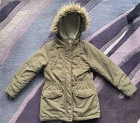 Warmer Parka Anorak Winterjacke Gr. 122 Mädchen olive navy Brandenburg - Potsdam Vorschau