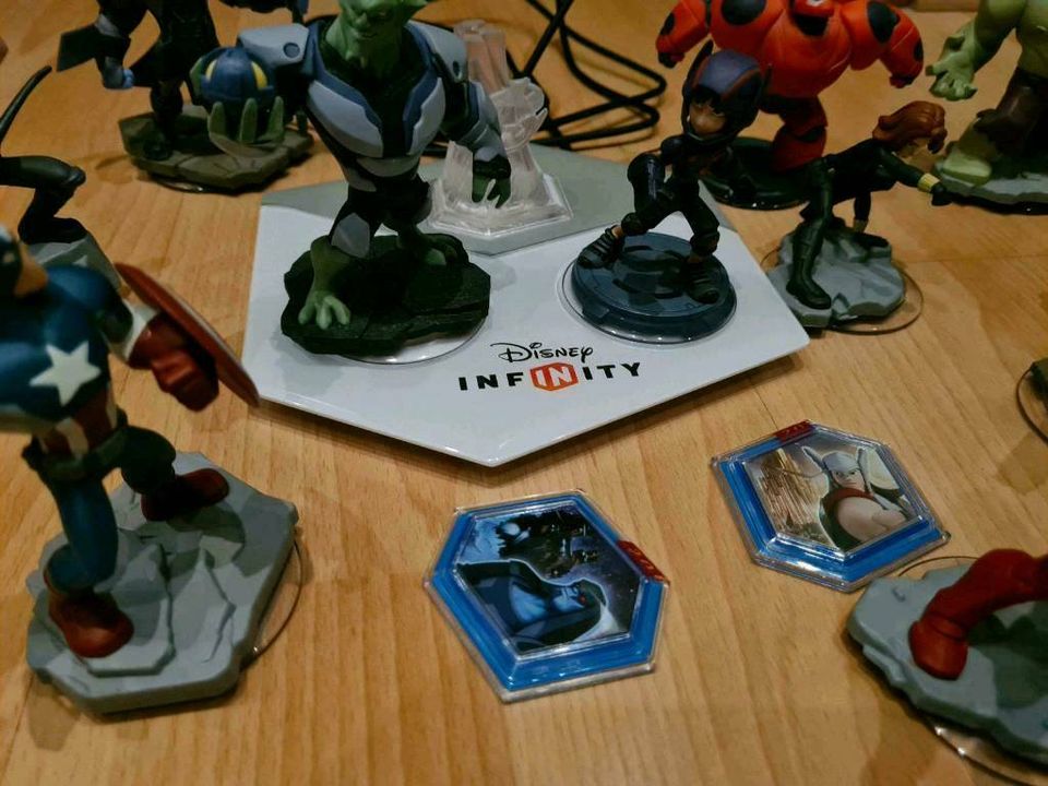 Verkauft wird hier Disney Infinity 2.0 für Ps3 in Wachtberg