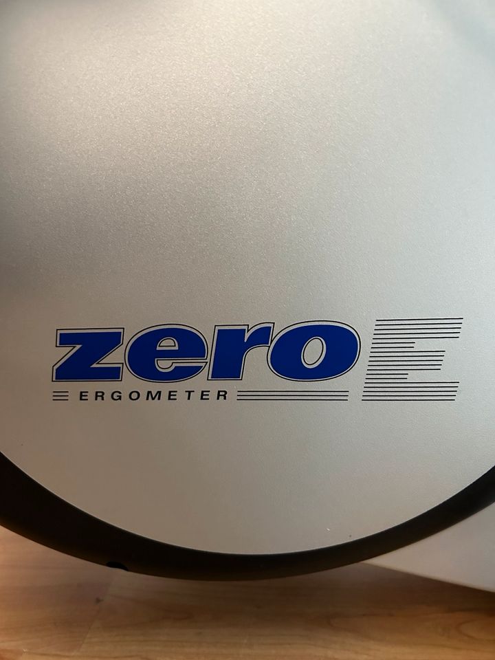 Heimtrainer Zero E in Stuttgart