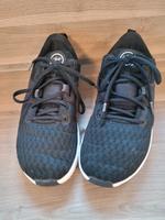 Nike Sneaker Sportschuhe Gr. 38,5 Bayern - Hallbergmoos Vorschau