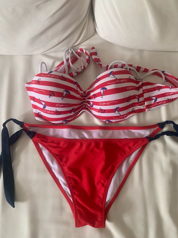 2 Teilig Bikini/Badeanzug , Gr.36/75C,Marine Look in München