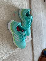 Adidas Bounce Sneaker Sportschuhe Größe 45 München - Milbertshofen - Am Hart Vorschau