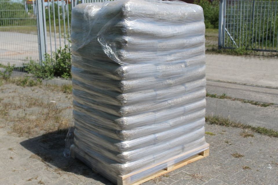 Pellets aus Miscanthus Einstreupellets in BigBag oder 15kg Säcken in Ottendorf (bei Kiel)