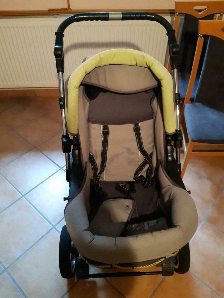Kinderwagen/ Buggy, mit Zubehör, günstig abzugeben, Preis VB in Eschenbach