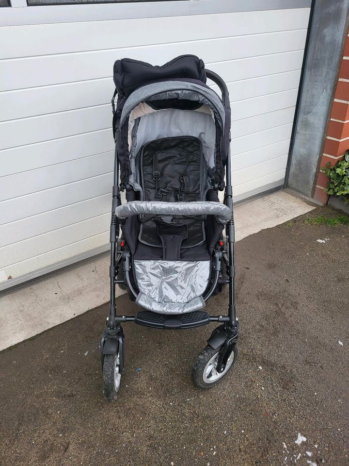 Kinderwagen 3 in 1 mit viel Zubehör in Mülheim (Ruhr)