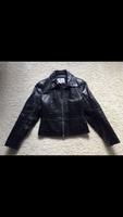 Edle Lederjacke in Kroko-Optik, schwarz, Gr. 36 Hessen - Steinbach Vorschau